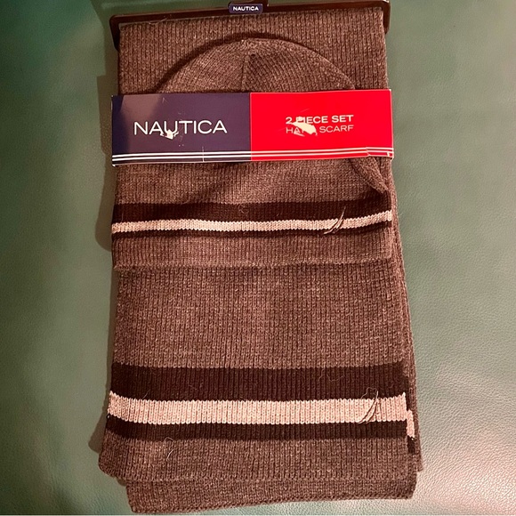 Nautica 2 Piece Hat & Scarf Set - NWT - Picture 2 of 5